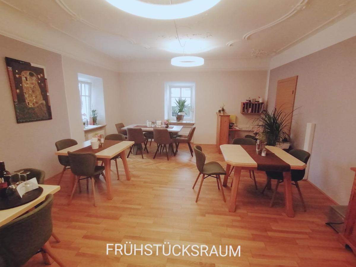 Taferne In Koestendorf - Ferienwohnung Monteurzimmer Neumarkt am Wallersee Luaran gambar