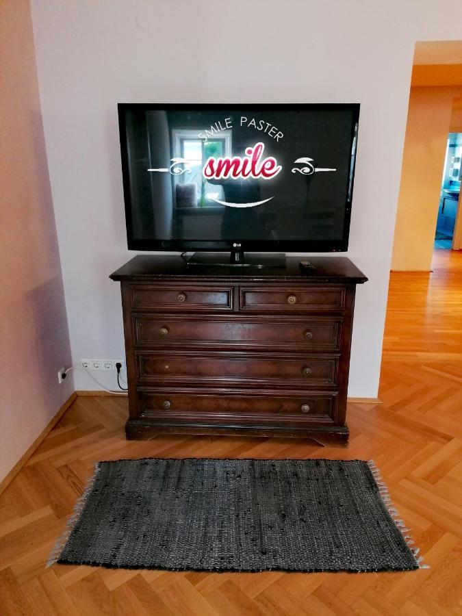 Taferne In Koestendorf - Ferienwohnung Monteurzimmer Neumarkt am Wallersee Luaran gambar