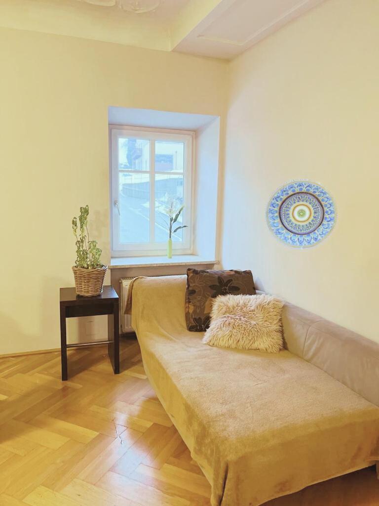 Taferne In Koestendorf - Ferienwohnung Monteurzimmer Neumarkt am Wallersee Luaran gambar